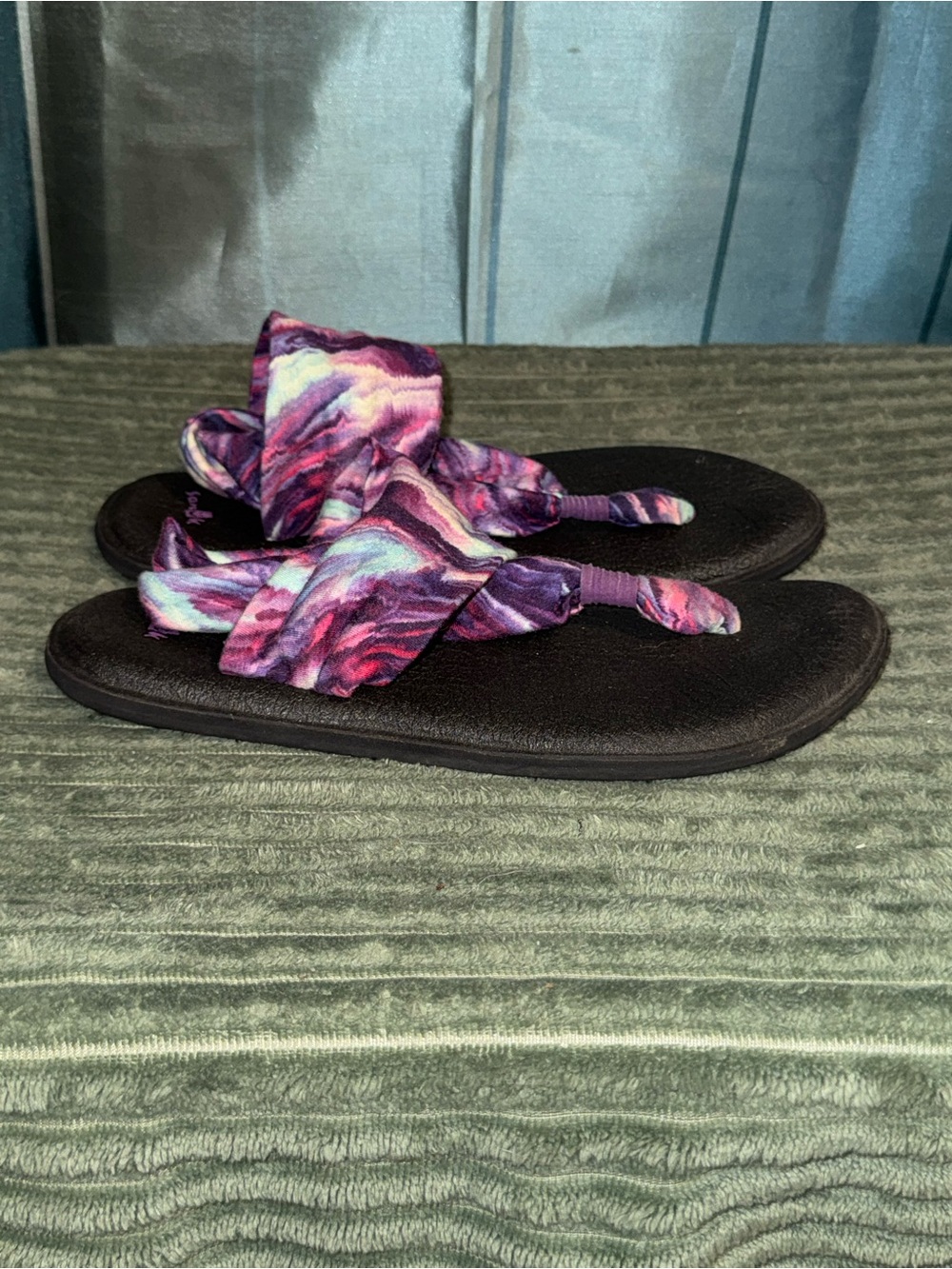 Women's Sanuk Black Sandals with Multicolor Purple Tie-Dye Straps